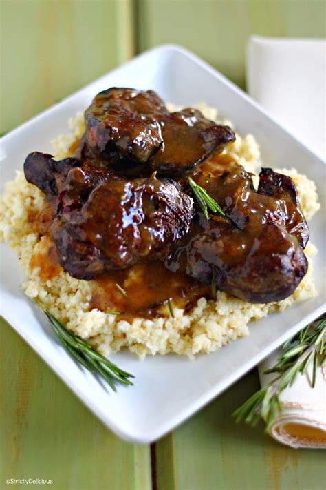 How to Cook Chicken Liver: Crispy Chicken Livers with Rosemary Gravy ...