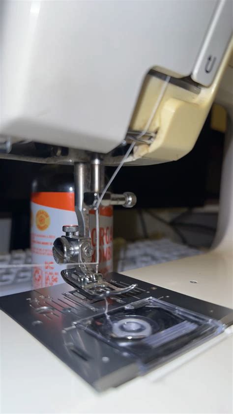 Thread Not Catching On Bobbin Hook 的图像结果