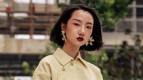 12 street-style looks from Shanghai Fashion Week SS20 | Vogue India