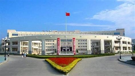 黄冈师范学院怎么样 黄冈师范学院毕业好找工作吗_旅泊网