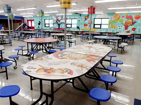 Cafeteria Table Design 的图像结果