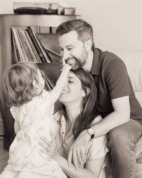 Gabriel Nadeau-Dubois et sa conjointe attendent un deuxième enfant | JDM