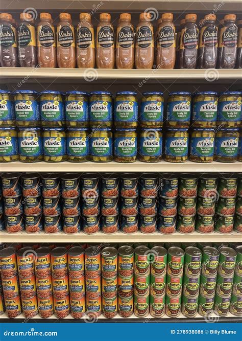 Food Lion Grocery Store Vlasic Pickles Dukes BBQ Sauce Editorial Photo ...