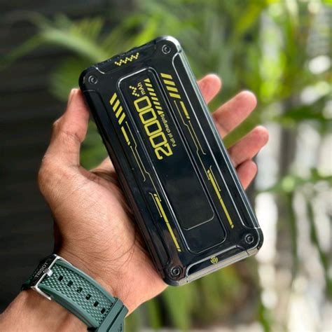 Original Universal 20000 mAh 22.5 W Power Bank (Black, Lithium Polymer ...