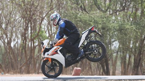 Honda CBR 150R 2013 RC STD Exterior Bike Photos - Overdrive