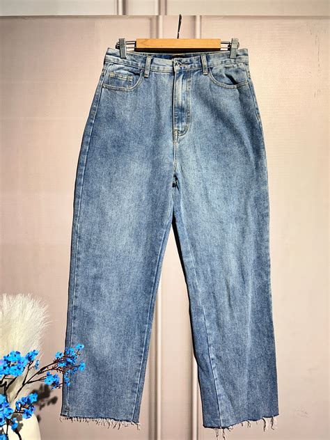High-Rise Ribbed Straight-Fit Jeans – Wevidh