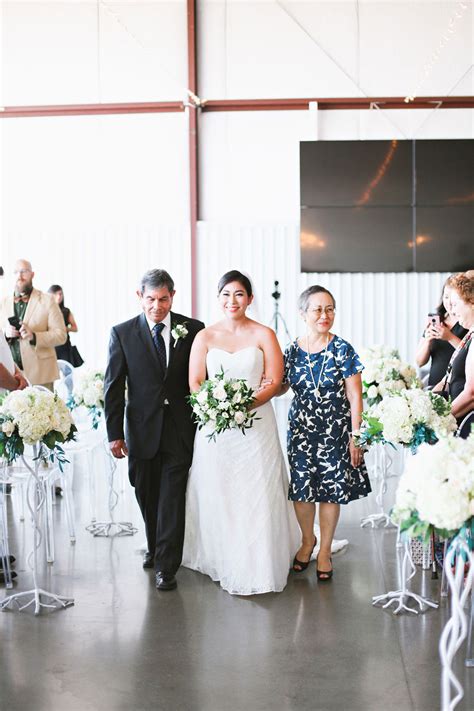 Mike and Anne's Travel Inspired Wedding | Hangar 21