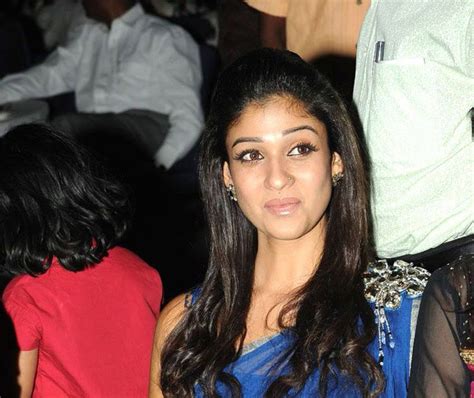 Nayanthara looking hot in Blue saree @ south Scope Cine Awards