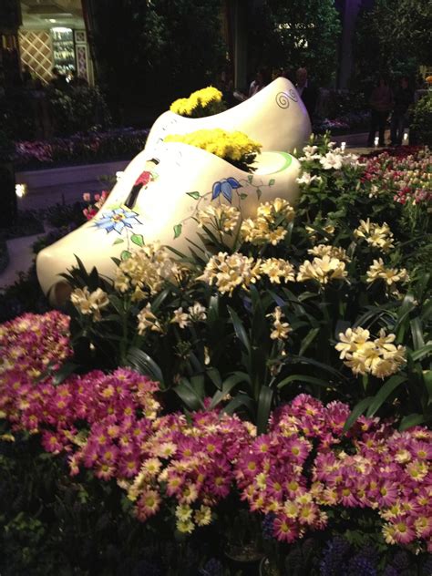 Seven swanky lobbies to see: Vegas hotels (Part Two)! - Oh, the Places ...