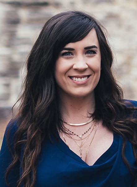 Preteen Devotional for Girls: 52 Weeks of Encouraging Devotions and ...