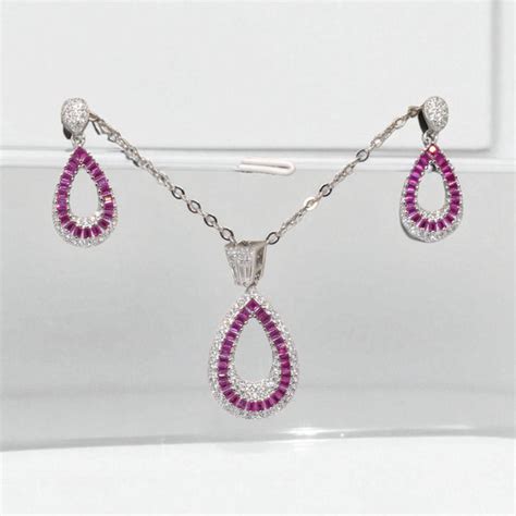 Evie Chain Pendant Set – Silver Attractions