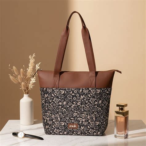 Tote Bags: Buy Best Tote Bags Online at Great Prices - Zouk