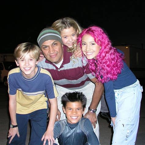 Cayden Boyd, Sasha Pieterse, Taylor Dooley and Taylor Lautner (2004) | Sharkboy and lavagirl ...