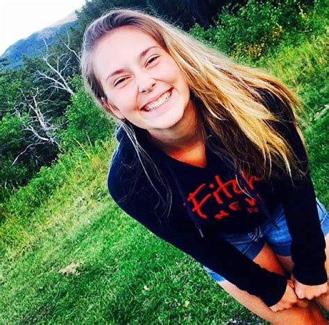 Stepmom Walked In While My Tiny StepSister Was Sucking My Cock Background