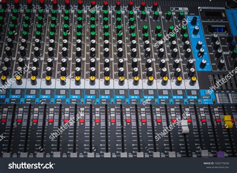 Sound Control Paneling 的图像结果