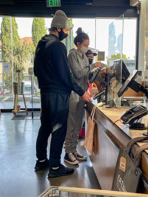 Shailene Woodley - Shopping at Erewhon Market in Santa Monica 05/10 ...