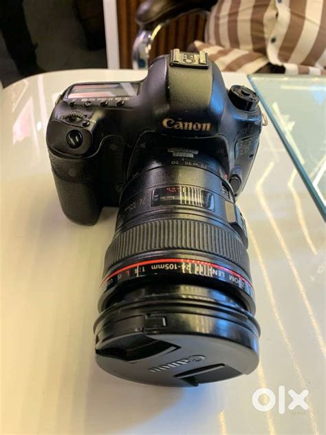 Canon Eos 5D with 24-105mm lens - Cameras & Lenses - 1819686219