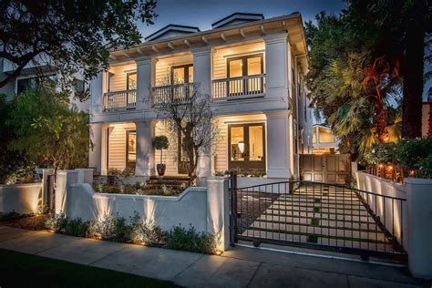 Mesmerizing Southern Colonial House Exterior Designs