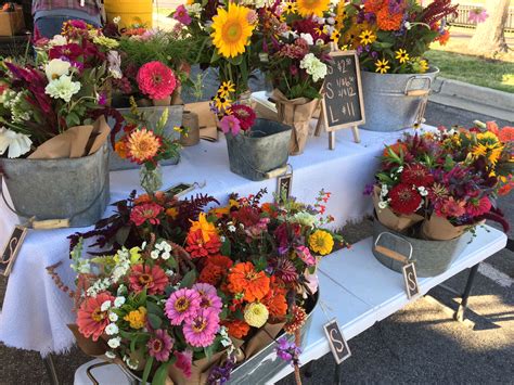 Pin by Hanna DiFiore on Roscos Fresh Cut Flowers- Farmers Market | Cut ...