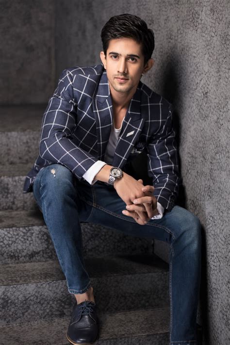 Hire Models in Delhi, Foreign Models, Indian Models, Black Models ...