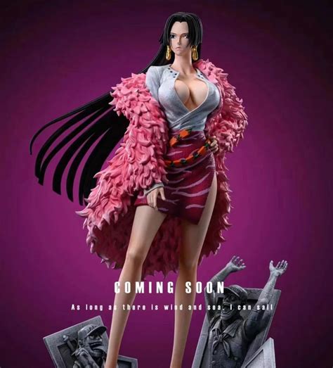 TANYA BAYER | Boa Hancock x Doflamingo cosplay💕 | Instagram