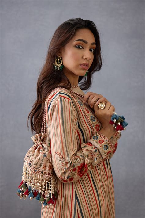 Badami Husniya Bag – Torani India