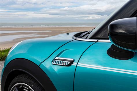 MINI Cooper S Convertible Seaside Edition (12/2022).