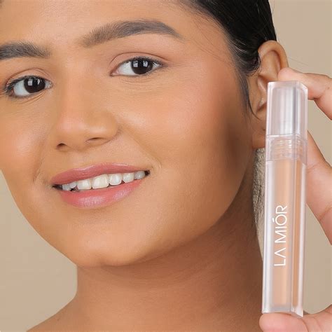 Luminous Retouch Hydrating Liquid Concealer – La Mior