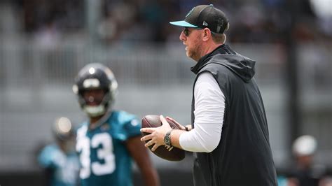 Key comments from Liam Coen after Jaguars' first OTA practice