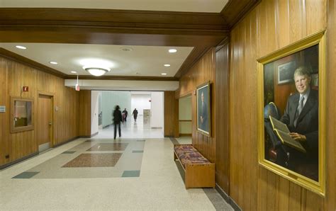 Robert McCune - Journalist Profile - Intelligent Relations