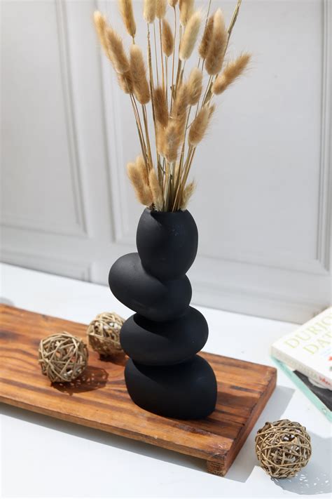 Pebble/Stone Vase (Black) – Craftribal