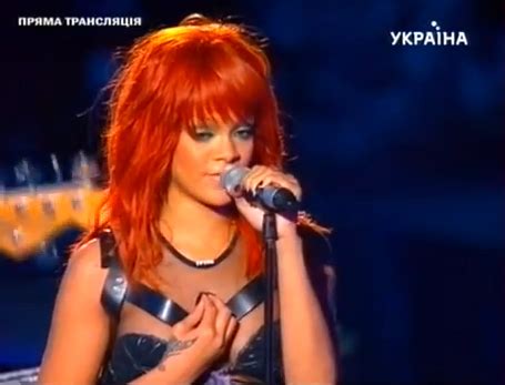 Rihanna Performs In The Ukraine [Video] | Entertainment Rundown
