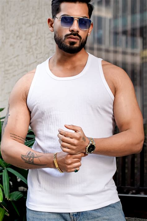 White Self Design Casual Vest – Gritstones