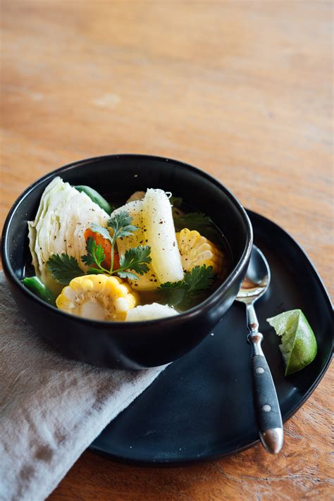 Yuca vs. Yucca - Wholesale Organic Yuca, Fresh and Frozen Vegetables