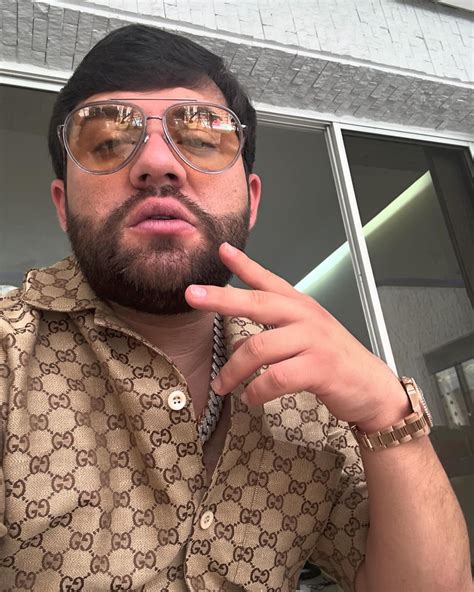 ¿Quién es Luis R. Conriquez? El cantante abandona los corridos y fans ...