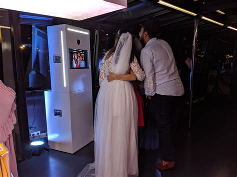 Borne photo à Roissy - Charles de Gaulle - Location photobooth.