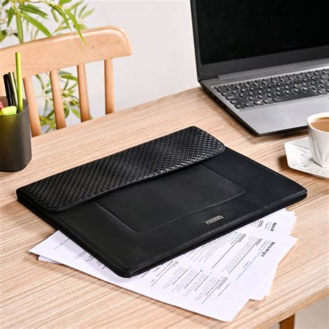 Makeup Pouches: Buy Makeup Pouches Online in India | Nestasia