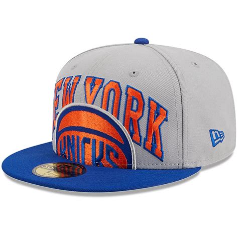 New Era / New York Knicks Tip-Off Two-Tone 59FIFTY Fitted Hat | Academy