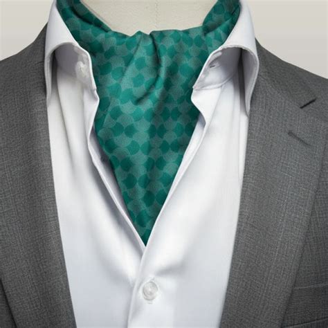 Cravats and Pocket Squares – WARAQ INDIA