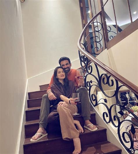 Zaheer khan sagarika ghatge love story Shah rukh khan movie chak de ...