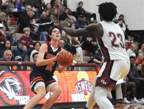 Photos: Oswego vs. Plainfield North Boys Basketball – Shaw Local