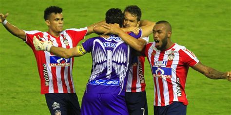 Cinco años de la falsa estrella de Junior que celebraron en las calles ...