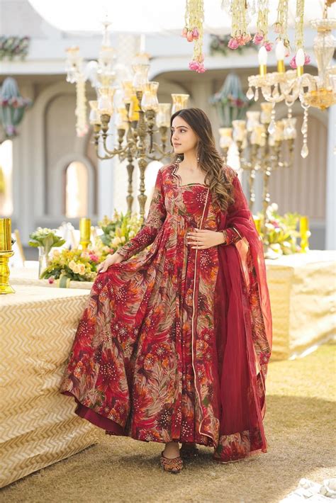 NEWLY LAUNCH SALISHA DIGITAL PRINTED MAXI SET – Bombay Saree