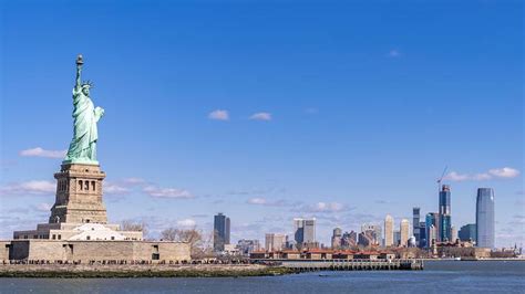 25 Famous U.S. Landmarks You Must Visit