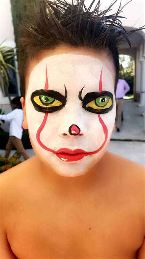 Creepy Clown Makeup