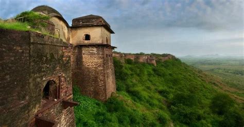 6 Overlooked Hilltop Forts in India You Must Explore on Your Next Trip ...