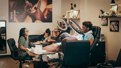 In-N-Out Franchise Explained for Entrepreneurs.