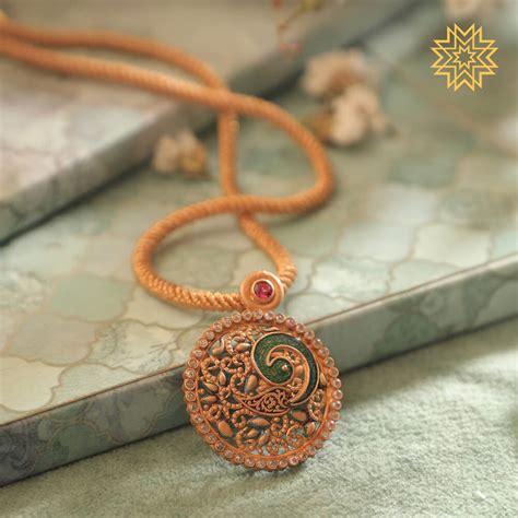 Buy Antique Pendant set Online | Antique Pendant set by Manubhai.