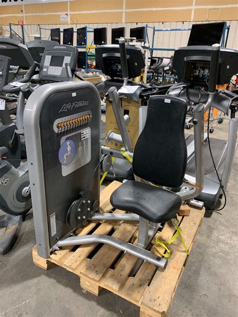 LIFE FITNESS SEATED COMMERCIAL TRICEP PRESS MACHINE ( DISASSEMBLED )