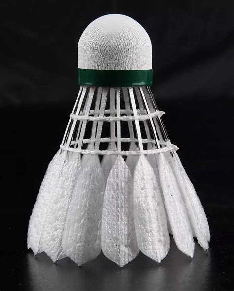 【实战评测】史上第一款人造碳纤维羽毛球——碳音！